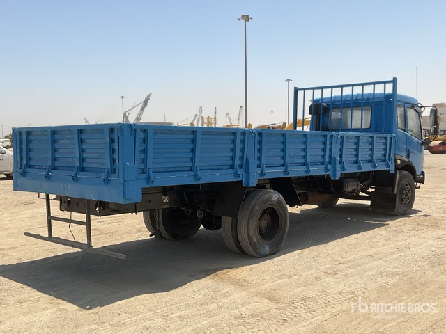 2010 FAW 1120P9K2L3E 4x2 Flatbed Truck - Dropside/ Flatbed truck: picture 3 2010 FAW 1120P9K2L3E 4x2 Flatbed Truck - Dropside/ Flatbed truck: picture 3
