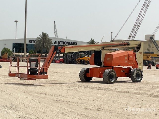 2012 JLG 800AJ 4WD Diesel Articulating Boom Lift - Articulated boom: picture 2 2012 JLG 800AJ 4WD Diesel Articulating Boom Lift - Articulated boom: picture 2