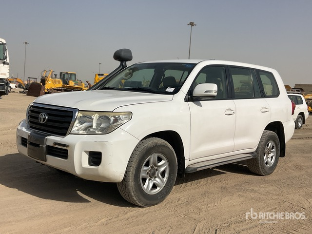 2012 Toyota Land Cruiser GX 200L 4x4 SUV - SUV: picture 1 2012 Toyota Land Cruiser GX 200L 4x4 SUV - SUV: picture 1