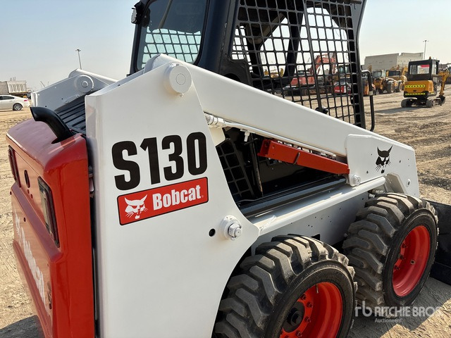 2013 Bobcat S130 Skid Steer Loader - Skid steer loader: picture 4 2013 Bobcat S130 Skid Steer Loader - Skid steer loader: picture 4