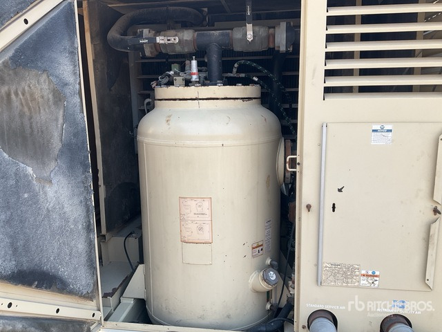 2013 Doosan HP1600WCU-EX-T3 Mobile Air Compressor - Air compressor: picture 4 2013 Doosan HP1600WCU-EX-T3 Mobile Air Compressor - Air compressor: picture 4