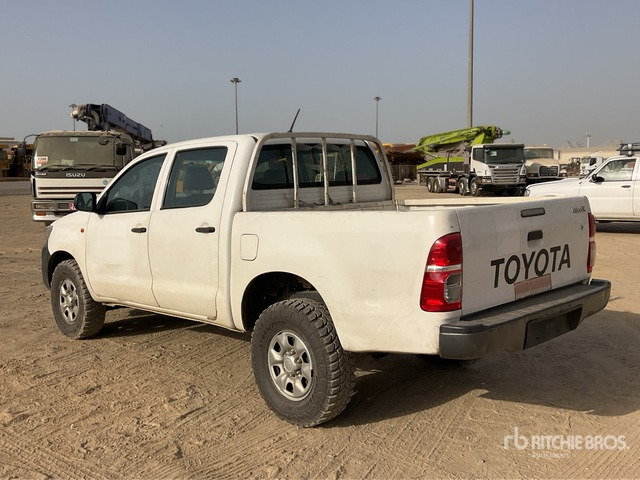 2014 Toyota Hilux 4x4 Crew Cab Pickup - Pickup truck: picture 2 2014 Toyota Hilux 4x4 Crew Cab Pickup - Pickup truck: picture 2