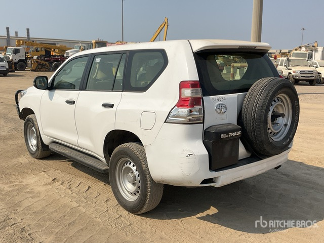 2015 Toyota Prado TX 150L 4x4 SUV - SUV: picture 4 2015 Toyota Prado TX 150L 4x4 SUV - SUV: picture 4