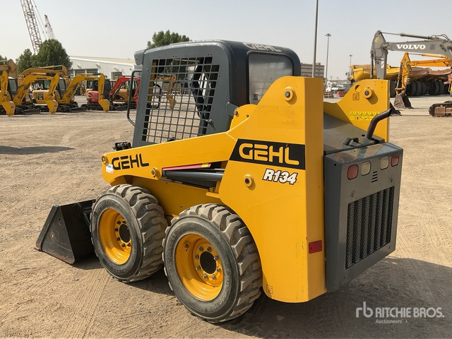 2017 Gehl R134 - Skid steer loader: picture 4 2017 Gehl R134 - Skid steer loader: picture 4