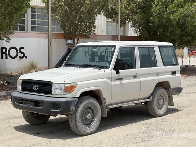 2018 Toyota Land Cruiser 76L 4x4 SUV - SUV: picture 1 2018 Toyota Land Cruiser 76L 4x4 SUV - SUV: picture 1