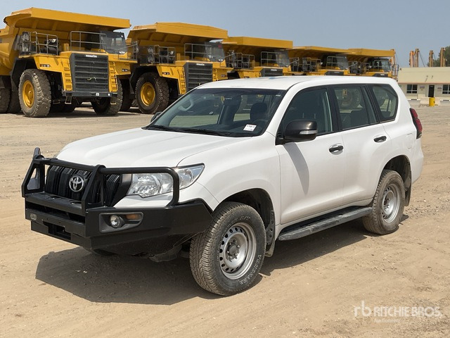 2018 Toyota Prado TX 150L 4x4 SUV - SUV: picture 2 2018 Toyota Prado TX 150L 4x4 SUV - SUV: picture 2