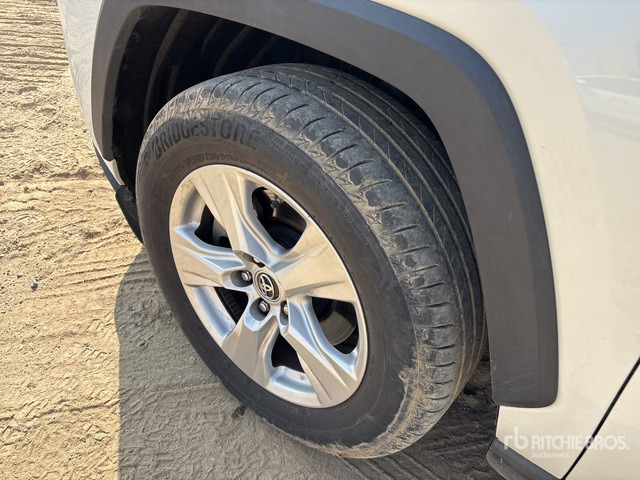 2019 Toyota RAV4 4WD SUV - SUV: picture 4 2019 Toyota RAV4 4WD SUV - SUV: picture 4