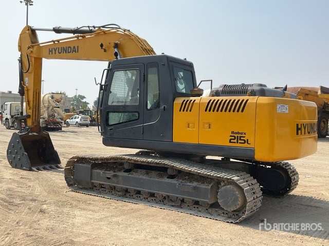 2022 Hyundai R215 - Crawler excavator: picture 4 2022 Hyundai R215 - Crawler excavator: picture 4