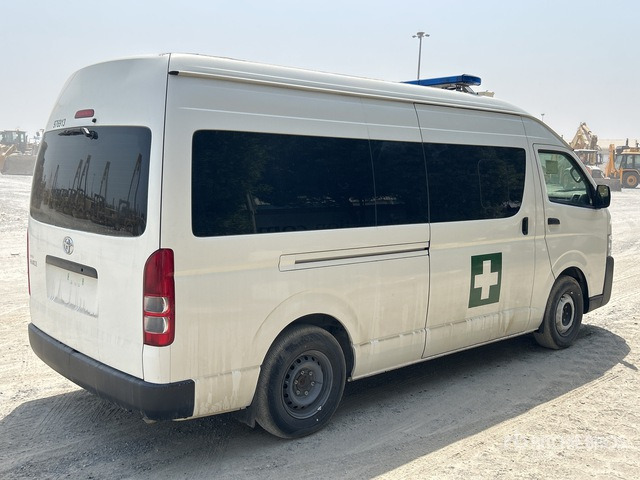 2022 Toyota Hiace High Roof 4x2 Ambulance - Ambulance: picture 4 2022 Toyota Hiace High Roof 4x2 Ambulance - Ambulance: picture 4