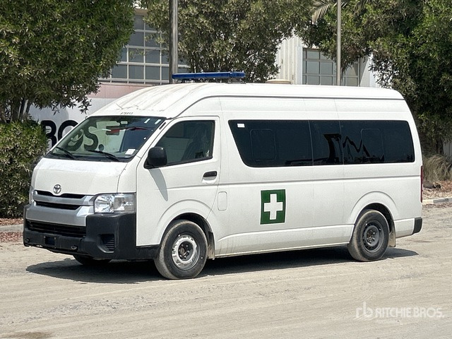 2022 Toyota Hiace High Roof 4x2 Ambulance - Ambulance: picture 2 2022 Toyota Hiace High Roof 4x2 Ambulance - Ambulance: picture 2