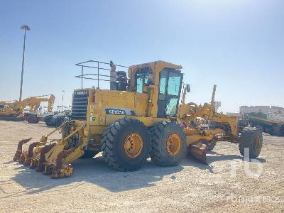 KOMATSU GD825A-2 - Grader: picture 3 KOMATSU GD825A-2 - Grader: picture 3