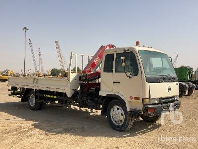 NISSAN 210MK 4x2 - Dropside/ Flatbed truck, Crane truck: picture 4 NISSAN 210MK 4x2 - Dropside/ Flatbed truck, Crane truck: picture 4