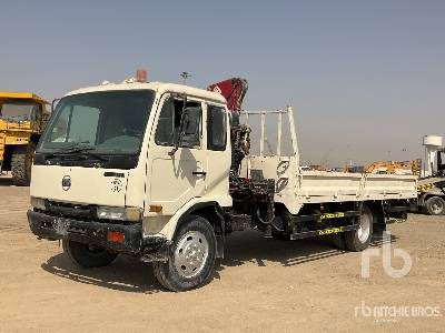 NISSAN 210MK 4x2 - Dropside/ Flatbed truck, Crane truck: picture 1 NISSAN 210MK 4x2 - Dropside/ Flatbed truck, Crane truck: picture 1