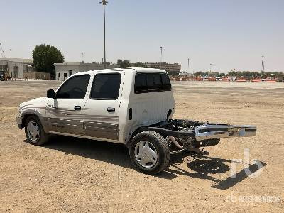 TOYOTA HILUX Crew Cab - Pickup truck: picture 2 TOYOTA HILUX Crew Cab - Pickup truck: picture 2