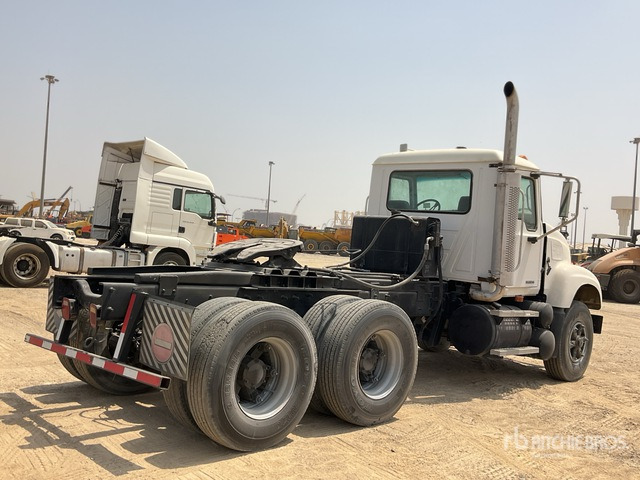 2005 Mack Granite CV713 6x4 T/A Day Cab Truck Tractor - Tractor unit: picture 3 2005 Mack Granite CV713 6x4 T/A Day Cab Truck Tractor - Tractor unit: picture 3