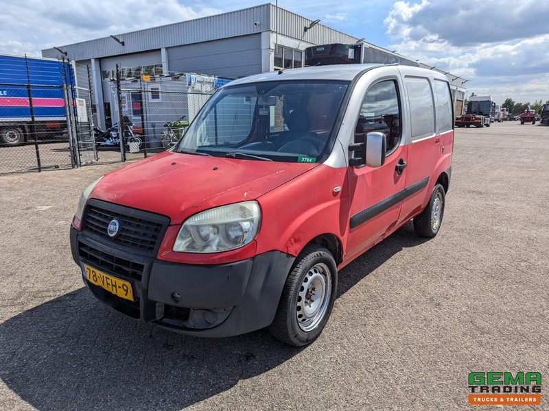 Fiat Doblò 1.9 JTD Euro4 - Handgeschakeld - Trekhaak - Small van: picture 1 Fiat Doblò 1.9 JTD Euro4 - Handgeschakeld - Trekhaak - Small van: picture 1