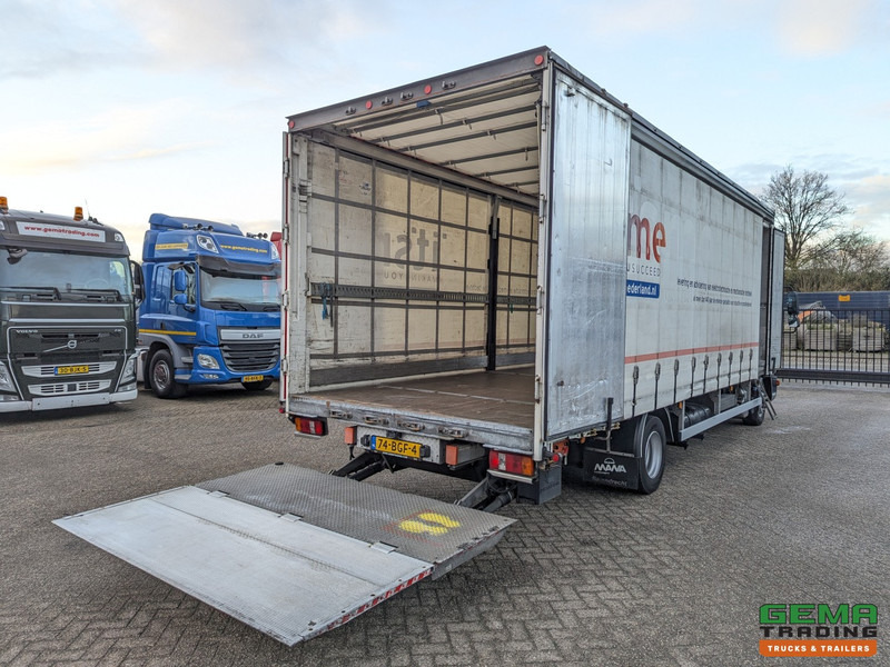 MAN TGL 12.220 4x2 Daycab Euro6 - SchuifzeilenBak 7.2M + Laadklep 2000kg - Rongpotten - Zijdeuren 04/2025APK - Curtainsider truck: picture 2 MAN TGL 12.220 4x2 Daycab Euro6 - SchuifzeilenBak 7.2M + Laadklep 2000kg - Rongpotten - Zijdeuren 04/2025APK - Curtainsider truck: picture 2