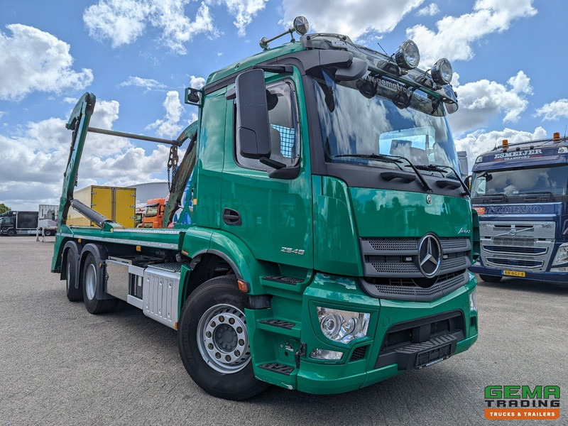 Mercedes-Benz Antos 2546 6x2/4 Dagcab - Euro6 - JOAB PortaalSysteem 18T - Weegsysteem - Uitschuifbaar - Skip loader truck: picture 5 Mercedes-Benz Antos 2546 6x2/4 Dagcab - Euro6 - JOAB PortaalSysteem 18T - Weegsysteem - Uitschuifbaar - Skip loader truck: picture 5