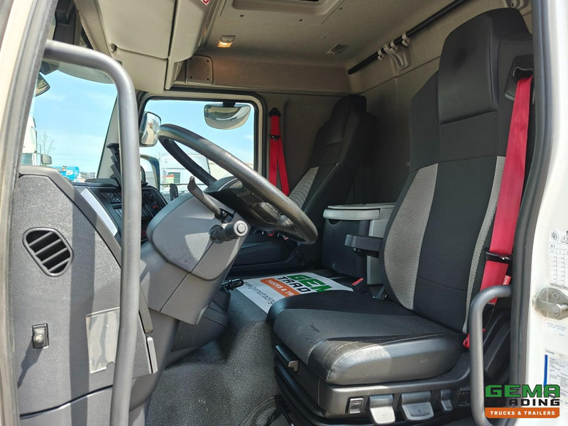 Box truck Renault D240 4x2 HalveSlaapcab Euro6E - Gesloten Bak 7.2m - Laadklep 1500kg - 02/2026 APK: picture 6 Box truck Renault D240 4x2 HalveSlaapcab Euro6E - Gesloten Bak 7.2m - Laadklep 1500kg - 02/2026 APK: picture 6