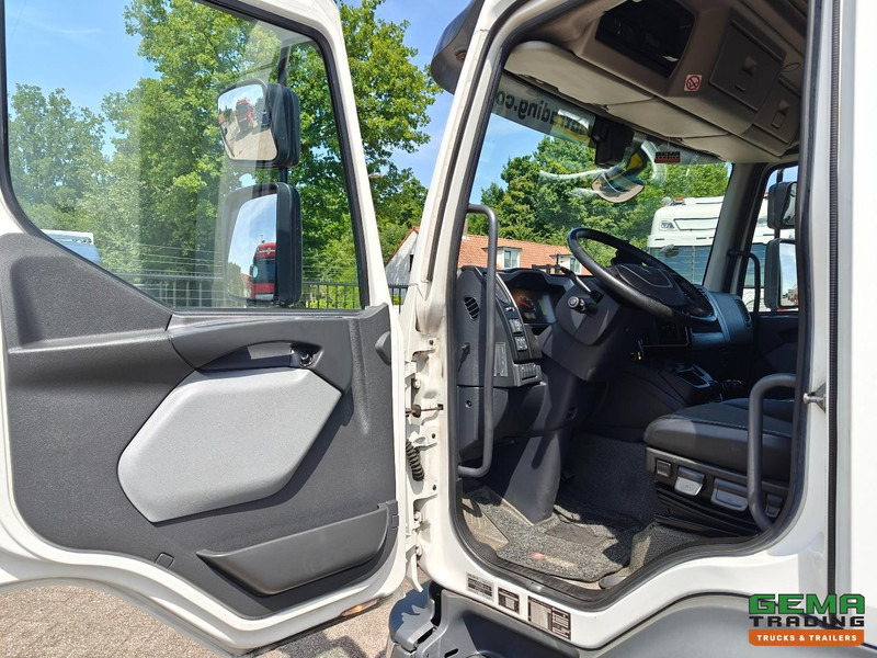 Box truck Renault D240 4x2 HalveSlaapcab Euro6E - Gesloten Bak 7.2m - Laadklep 1500kg - 02/2026 APK: picture 13 Box truck Renault D240 4x2 HalveSlaapcab Euro6E - Gesloten Bak 7.2m - Laadklep 1500kg - 02/2026 APK: picture 13