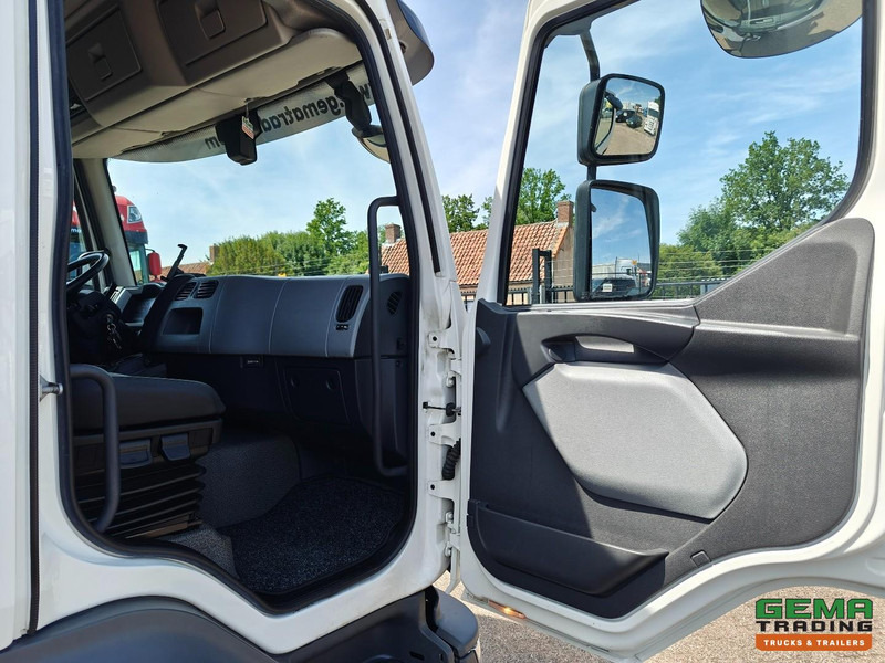 Box truck Renault D240 4x2 HalveSlaapcab Euro6E - Gesloten Bak 7.2m - Laadklep 1500kg - 02/2026 APK: picture 14 Box truck Renault D240 4x2 HalveSlaapcab Euro6E - Gesloten Bak 7.2m - Laadklep 1500kg - 02/2026 APK: picture 14