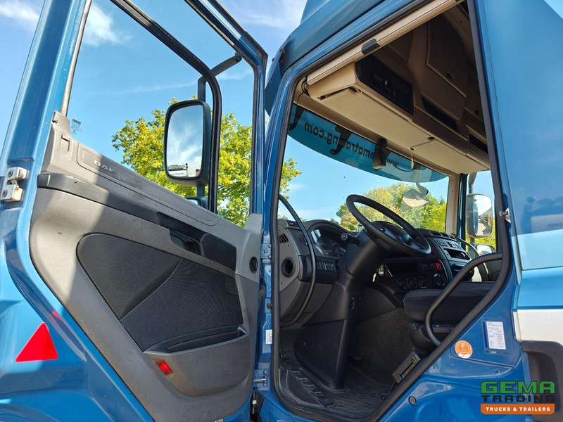 Tractor unit DAF CF 410 FT 4x2 Spacecab Euro6A - 13L engine - Dubbele Tanks - NL truck - SMARTTacho V2 - 01/2026 APK: picture 11 Tractor unit DAF CF 410 FT 4x2 Spacecab Euro6A - 13L engine - Dubbele Tanks - NL truck - SMARTTacho V2 - 01/2026 APK: picture 11