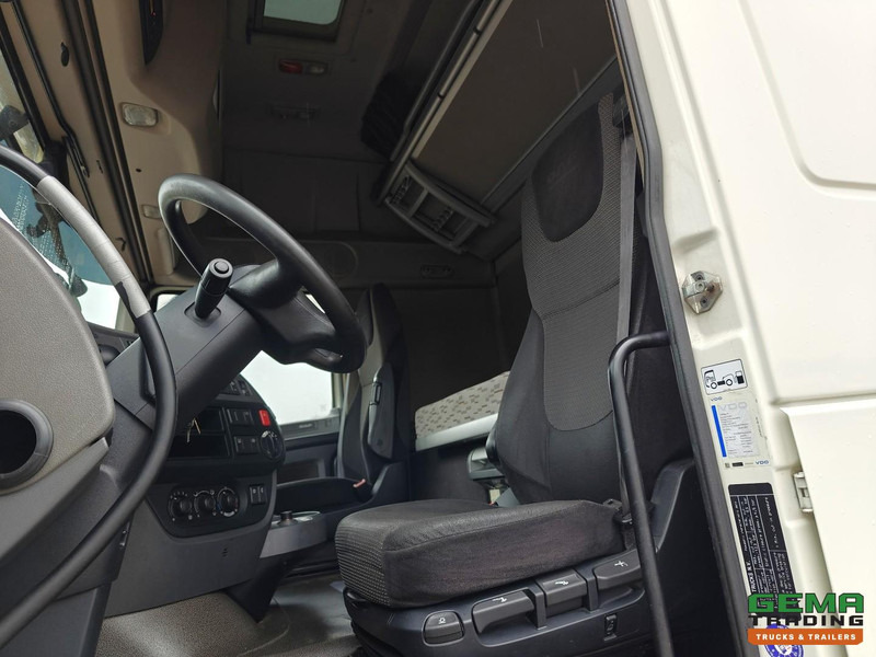 DAF XF 460 FT 4x2 Superspacecab Euro6C - PTO Prep - Dubbele Tanks - Tractor unit: picture 5 DAF XF 460 FT 4x2 Superspacecab Euro6C - PTO Prep - Dubbele Tanks - Tractor unit: picture 5