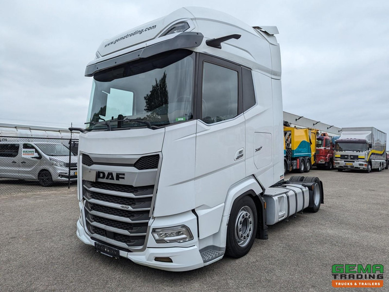 DAF XG+ 4x2 Euro6E - MEGA/Lowdeck - Retarder - Dubbele tanks - MirrorCam - 3 DVS StarRating - Tractor unit: picture 1 DAF XG+ 4x2 Euro6E - MEGA/Lowdeck - Retarder - Dubbele tanks - MirrorCam - 3 DVS StarRating - Tractor unit: picture 1