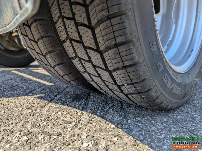 Lease a Iveco 35C18/T  4x2 Euro4 - BE-Trekker - 3-Zits - Luchthoorns - NAP - 07/2025APK Iveco 35C18/T  4x2 Euro4 - BE-Trekker - 3-Zits - Luchthoorns - NAP - 07/2025APK: picture 19