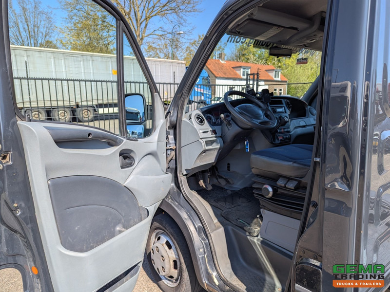 Lease a Iveco 35C18/T  4x2 Euro4 - BE-Trekker - 3-Zits - Luchthoorns - NAP - 07/2025APK Iveco 35C18/T  4x2 Euro4 - BE-Trekker - 3-Zits - Luchthoorns - NAP - 07/2025APK: picture 11