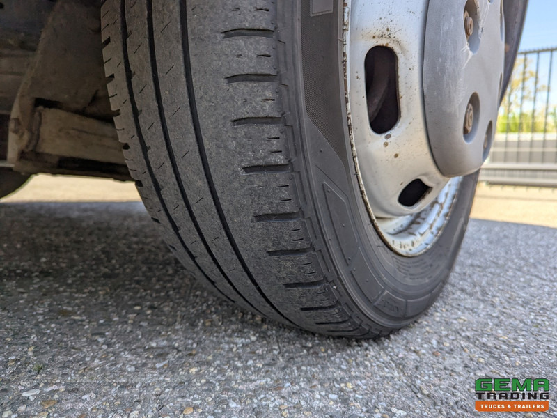 Lease a Iveco 35C18/T  4x2 Euro4 - BE-Trekker - 3-Zits - Luchthoorns - NAP - 07/2025APK Iveco 35C18/T  4x2 Euro4 - BE-Trekker - 3-Zits - Luchthoorns - NAP - 07/2025APK: picture 20