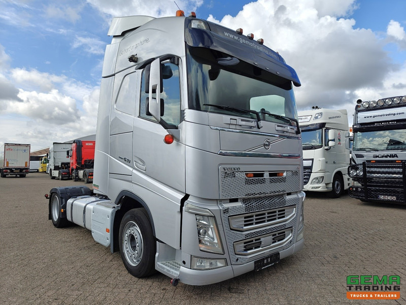 Volvo FH420 4x2 Globetrotter Euro6 - MEGA/XLOW - 573.000KM - Tractor unit: picture 2 Volvo FH420 4x2 Globetrotter Euro6 - MEGA/XLOW - 573.000KM - Tractor unit: picture 2