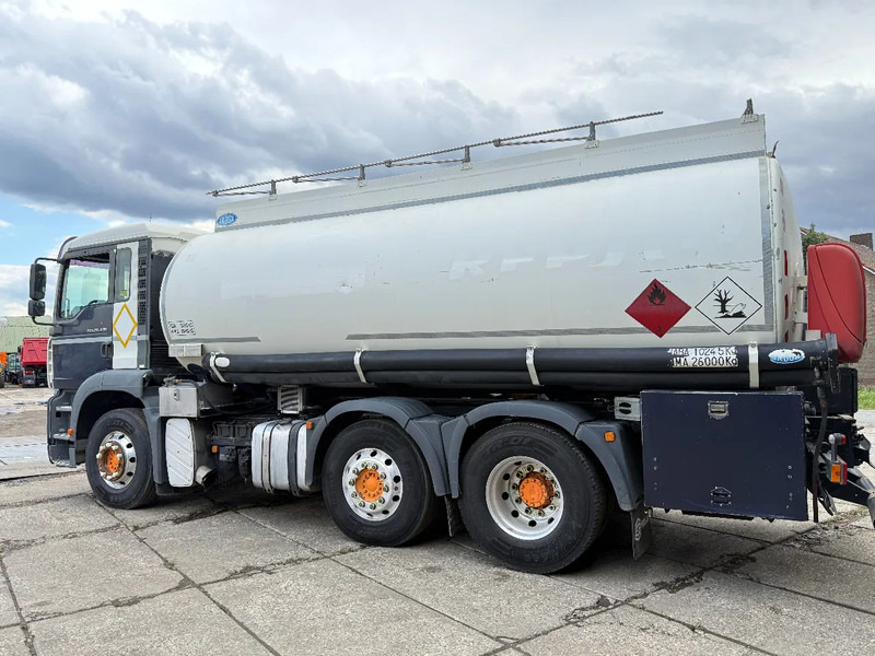 MAN TGA 26.430 6X2 Fuel Tank 21.000L 3 Comp + Pump D20 Engine - Tank truck, Crane truck: picture 3 MAN TGA 26.430 6X2 Fuel Tank 21.000L 3 Comp + Pump D20 Engine - Tank truck, Crane truck: picture 3