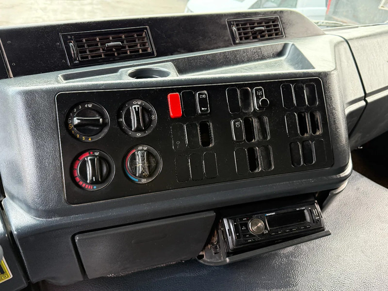 Tipper Mercedes-Benz Actros 4140 V6 8X4 Tipper Spring/Spring Man. Gear*TOP CONDITION*: picture 16 Tipper Mercedes-Benz Actros 4140 V6 8X4 Tipper Spring/Spring Man. Gear*TOP CONDITION*: picture 16