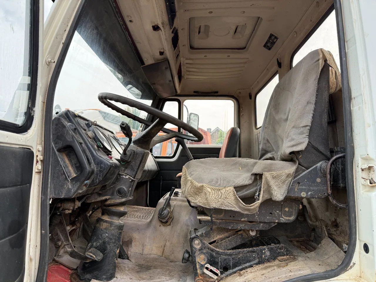Dropside/ Flatbed truck Mercedes-Benz SK 2628 V8 6X6 Platform Spring/Spring Manual gea: picture 10
