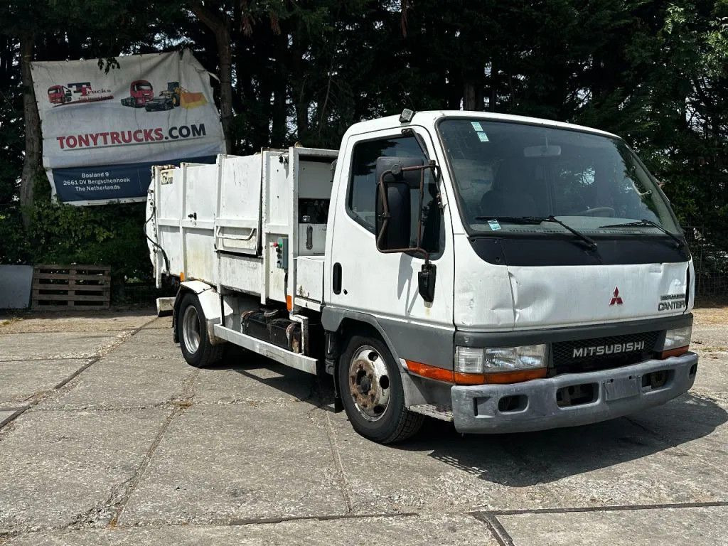 Mitsubishi Canter GARBAGE TRUCK SPRING/SPRING MANUAL GEARBO - Garbage truck: picture 1 Mitsubishi Canter GARBAGE TRUCK SPRING/SPRING MANUAL GEARBO - Garbage truck: picture 1