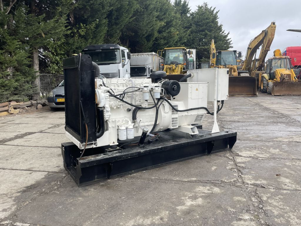 Perkins 100 KVA Generator 3 Phase Perkins 100 KVA Generator 3 Phase - Generator set: picture 4 Perkins 100 KVA Generator 3 Phase Perkins 100 KVA Generator 3 Phase - Generator set: picture 4