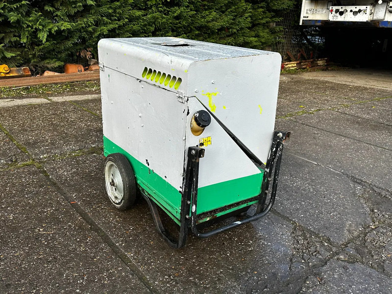 Pramac P6000S2 6KVA Generator - Generator set: picture 2 Pramac P6000S2 6KVA Generator - Generator set: picture 2