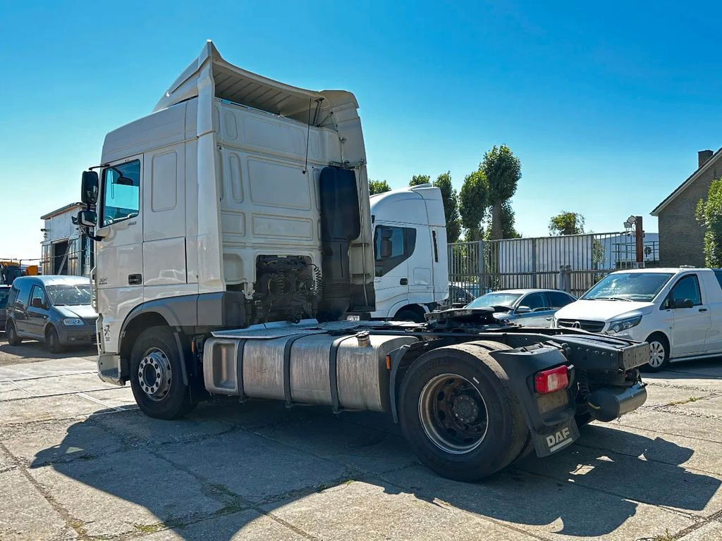 DAF XF 460 4X2 Tractor-unit Spring/Air Retarder ACC - Tractor unit: picture 3 DAF XF 460 4X2 Tractor-unit Spring/Air Retarder ACC - Tractor unit: picture 3