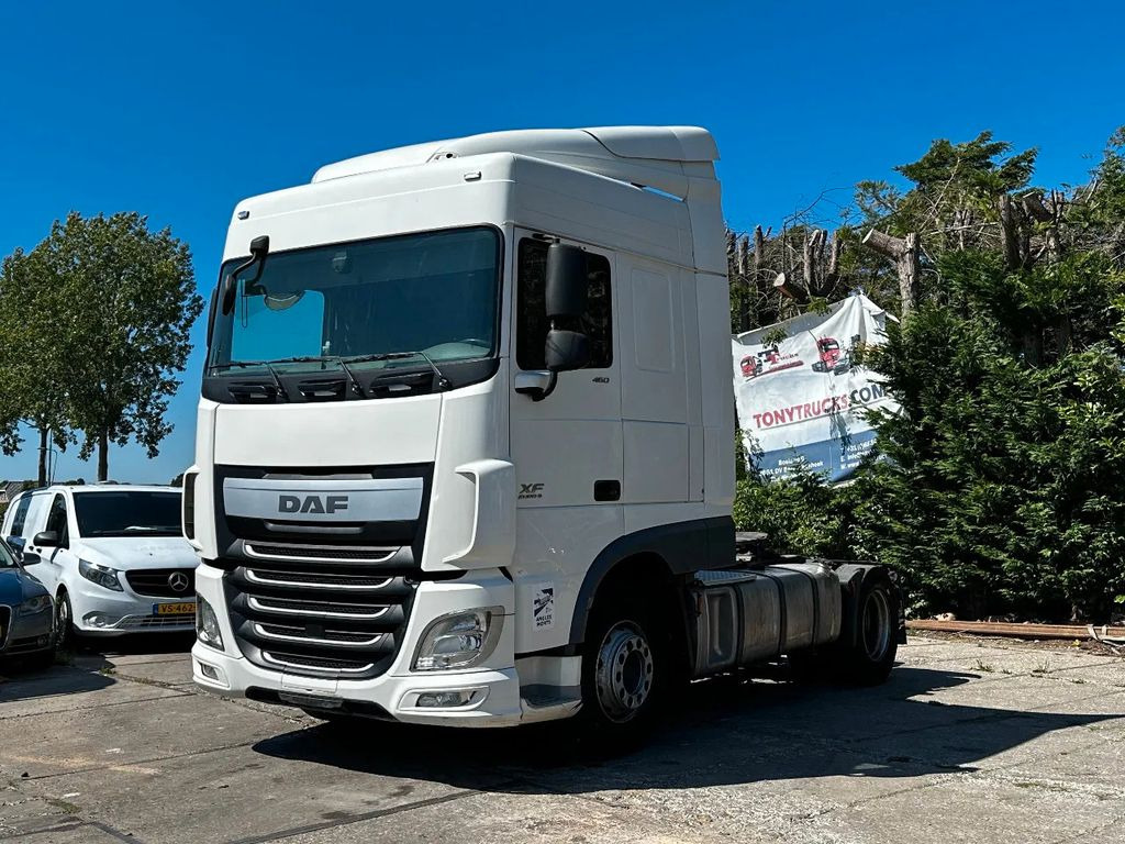 DAF XF 460 4X2 Tractor-unit Spring/Air Retarder ACC - Tractor unit: picture 2 DAF XF 460 4X2 Tractor-unit Spring/Air Retarder ACC - Tractor unit: picture 2