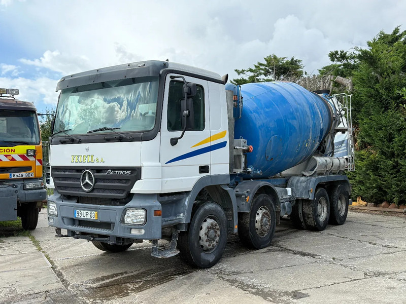 Mercedes-Benz Actros 3241 V6 8X4 CIFA Mixer Full Spring/Lammes EPS Manual Gearbox 3 Pedal - Tractor unit: picture 2 Mercedes-Benz Actros 3241 V6 8X4 CIFA Mixer Full Spring/Lammes EPS Manual Gearbox 3 Pedal - Tractor unit: picture 2
