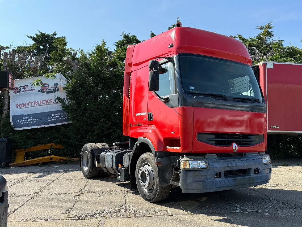 Renault Premium 400 4X2 Tractor-unit Spring/Air ZF Manua - Tractor unit: picture 1 Renault Premium 400 4X2 Tractor-unit Spring/Air ZF Manua - Tractor unit: picture 1