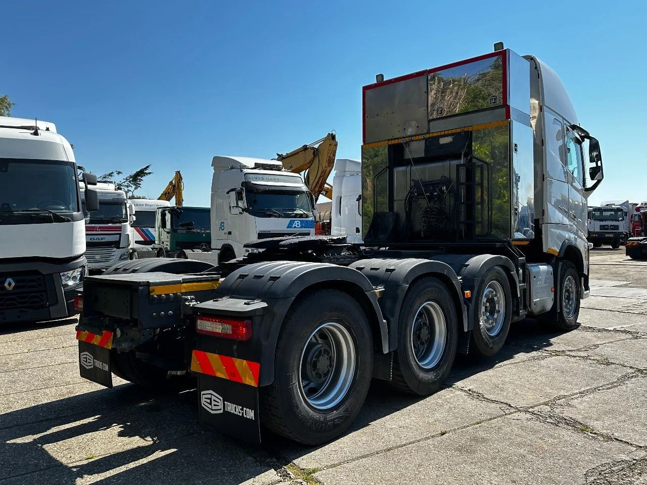Volvo FH 16.750 8X4 Tractor-unit Push-pull 180T Retard Volvo FH 16.750 8X4 Tractor-unit Push-pull 180T Retard - Tractor unit: picture 5 Volvo FH 16.750 8X4 Tractor-unit Push-pull 180T Retard Volvo FH 16.750 8X4 Tractor-unit Push-pull 180T Retard - Tractor unit: picture 5