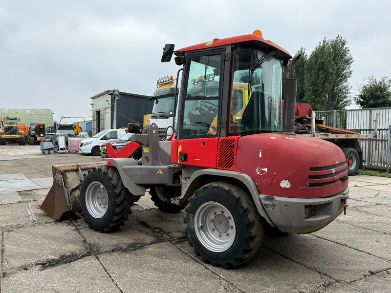 Volvo L30 WHEELLOADER OPEN BUCKET QUICK COUPLER - Wheel loader: picture 3 Volvo L30 WHEELLOADER OPEN BUCKET QUICK COUPLER - Wheel loader: picture 3