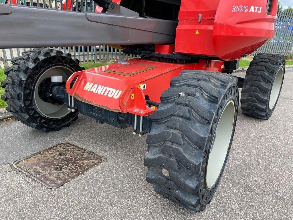 Manitou 200 ATJ - Articulated boom: picture 4 Manitou 200 ATJ - Articulated boom: picture 4