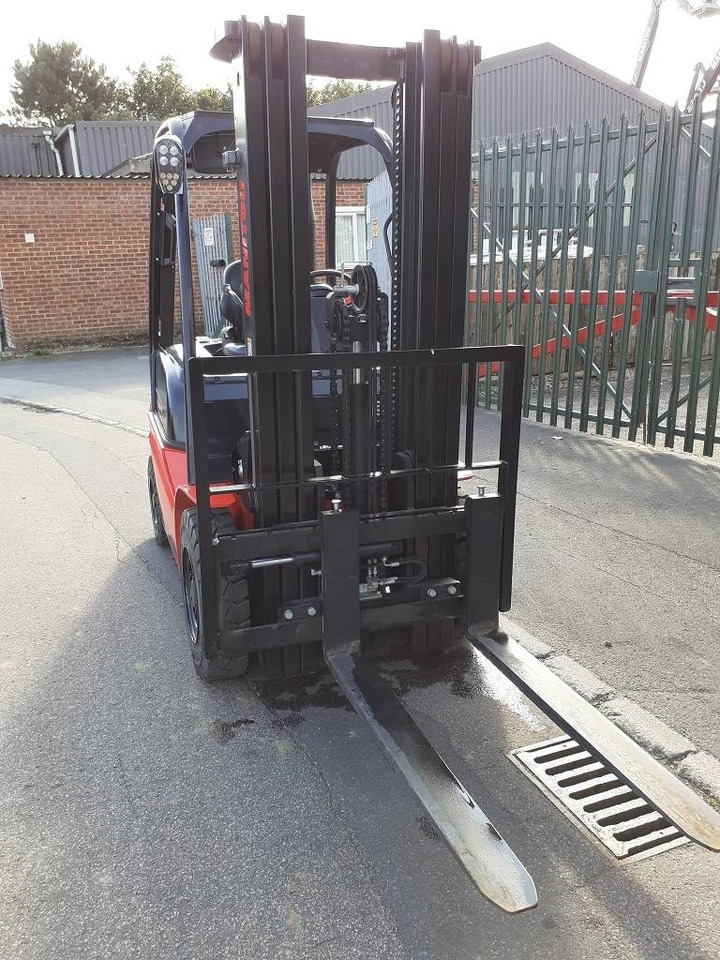 Manitou MI 25 D  - Diesel forklift: picture 3 Manitou MI 25 D  - Diesel forklift: picture 3