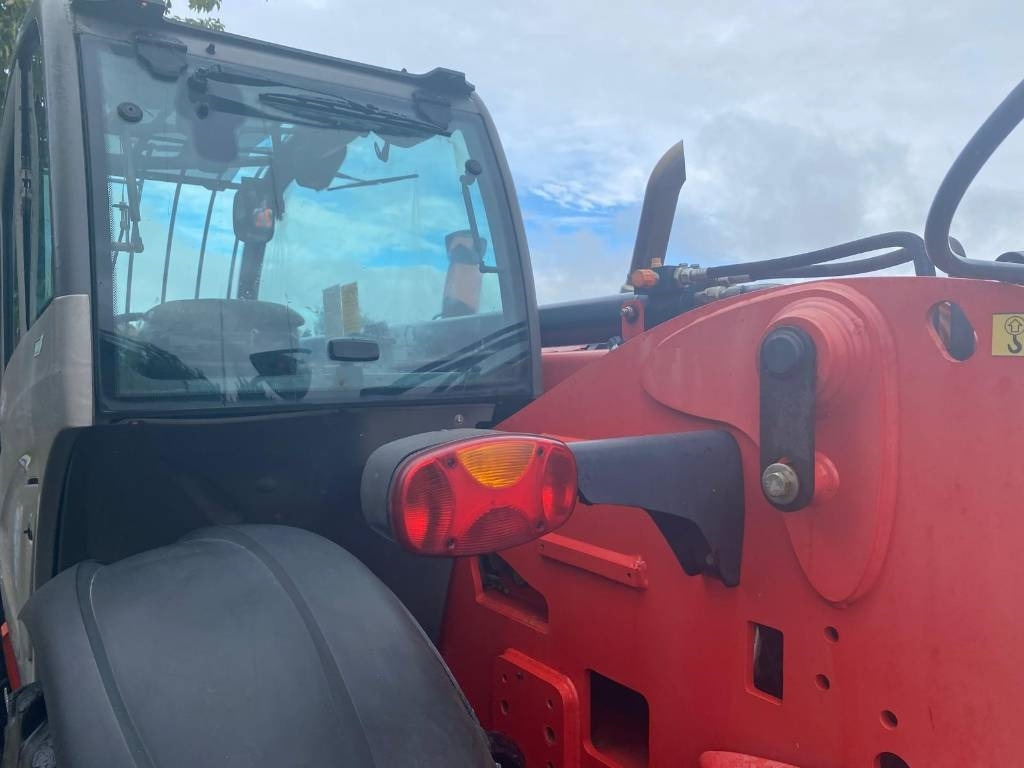 Telescopic handler Manitou MT 1135: picture 25