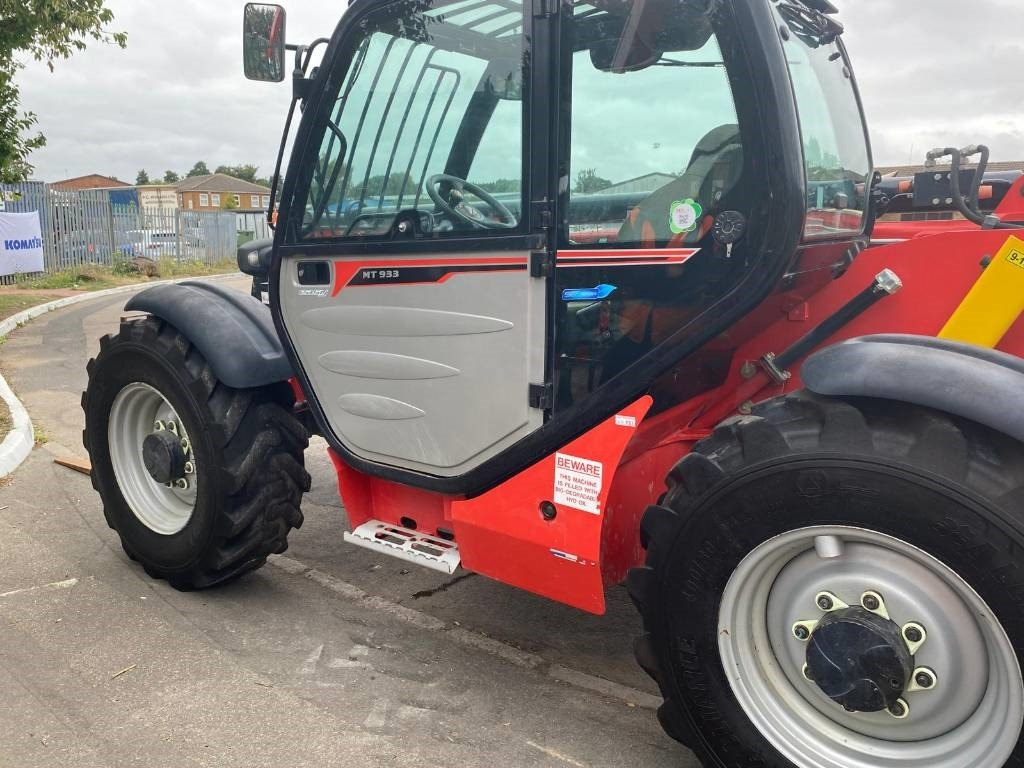 Telescopic handler Manitou MT 933 Easy: picture 11