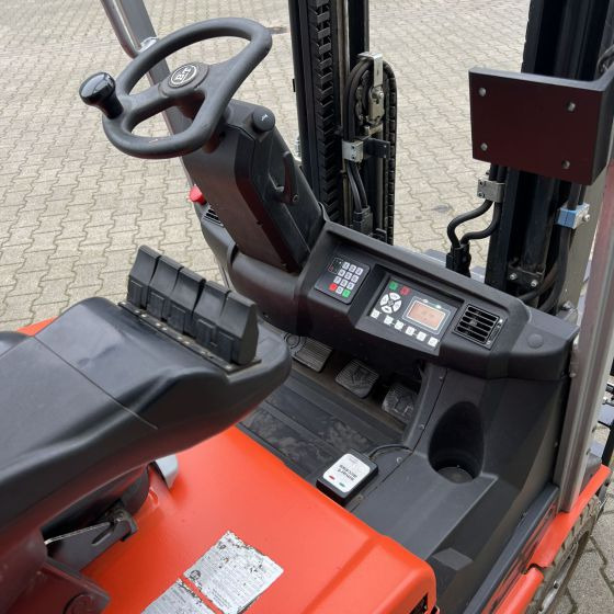 BT C3E160L - Electric forklift: picture 3 BT C3E160L - Electric forklift: picture 3