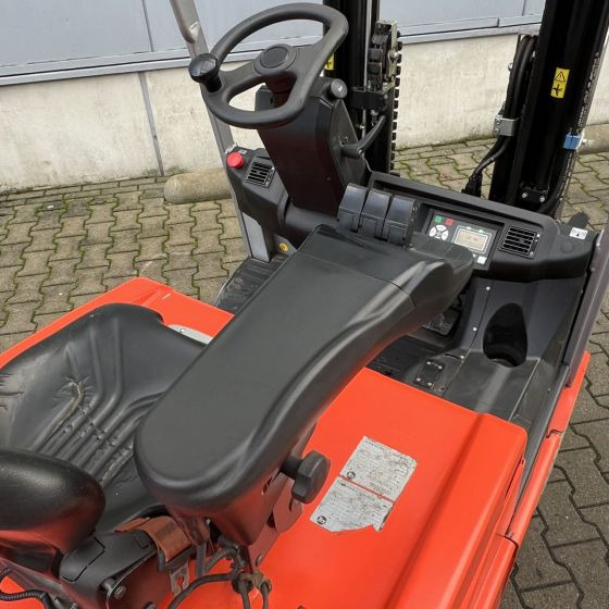 BT C3E160L - Electric forklift: picture 5 BT C3E160L - Electric forklift: picture 5